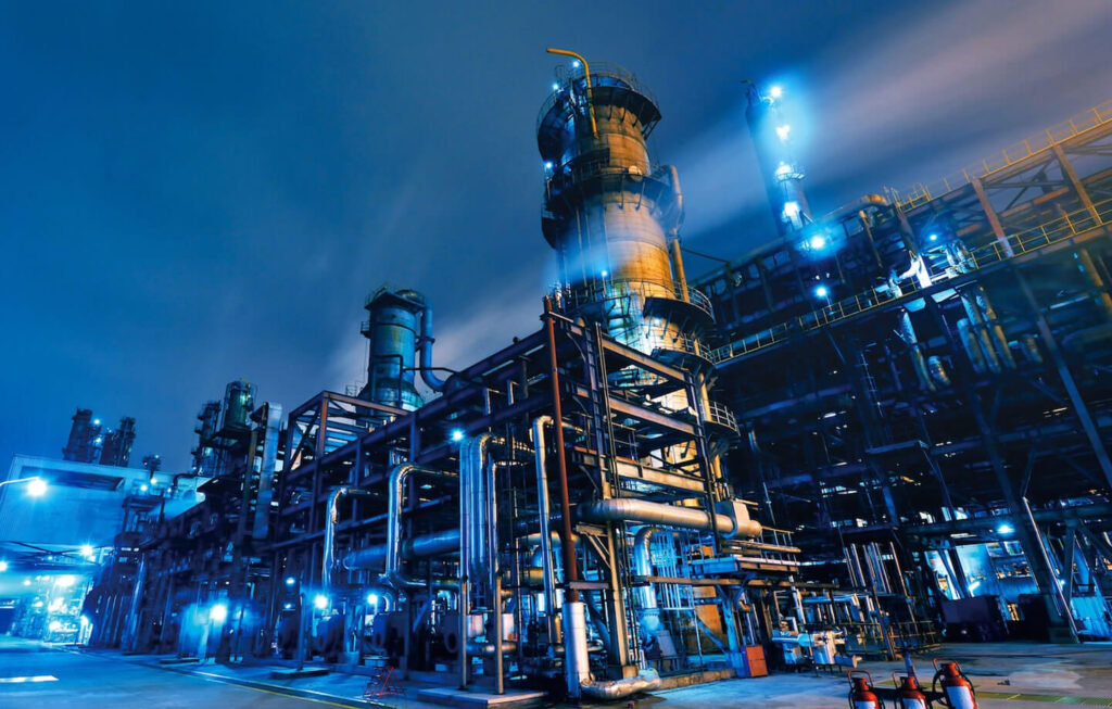 ¿Cómo invertir en industrias clave?